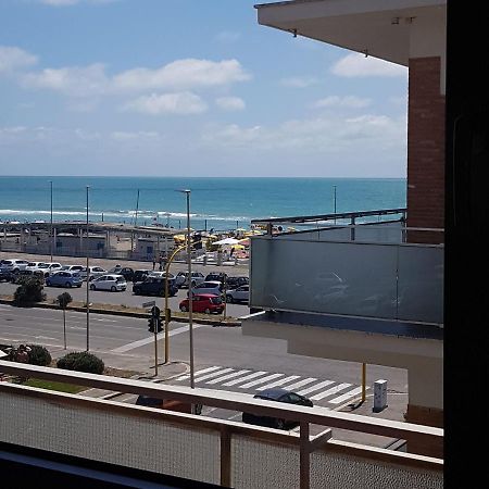 Sea View Apartment Lido di Ostia Exterior photo