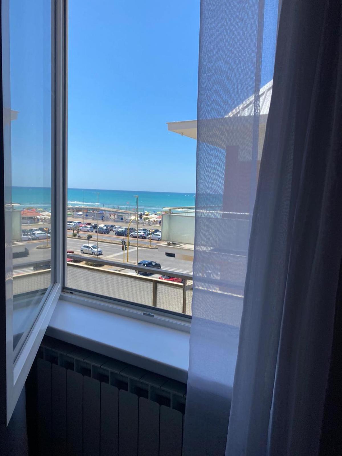 Sea View Apartment Lido di Ostia Exterior photo